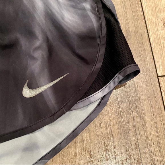 Nike Dri Fit Running Shorts *Lined Size XS - Picture 5 of 11